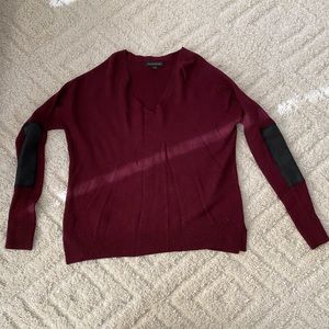 Banana republic  maroon sweater size xs euc